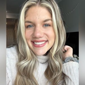 Meet your Posher, Leah